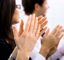 Las empresas valoran menos a las mujeres que muestran atributos masculinos