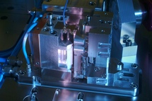 Nuevo dispositivo para láseres de femtosegundos. Foto: Fraunhofer Institute for Laser Technology ILT .