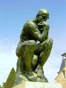 El pensador de Auguste Rodin. Fuente: Wikimedia Commons.