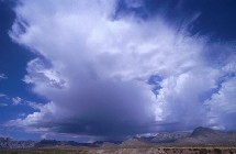 Crean un material térmico que provoca lluvia en las zonas áridas