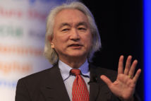 El físico teórico Michio Kaku. Fuente: Wikimedia Commons.