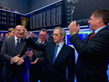 El presidente de Telefónica, César Alierta, en la salida a Bolsa de Telefónica Alemania. Fuente: Telefónica.