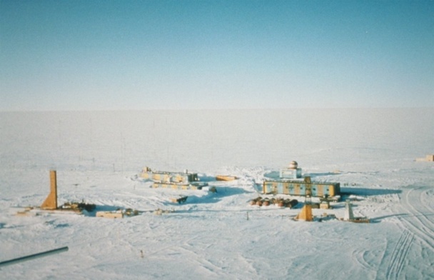 Estación Vostok, en la Antártida. Imagen: Todd Sowers. Fuente: Wikipedia.