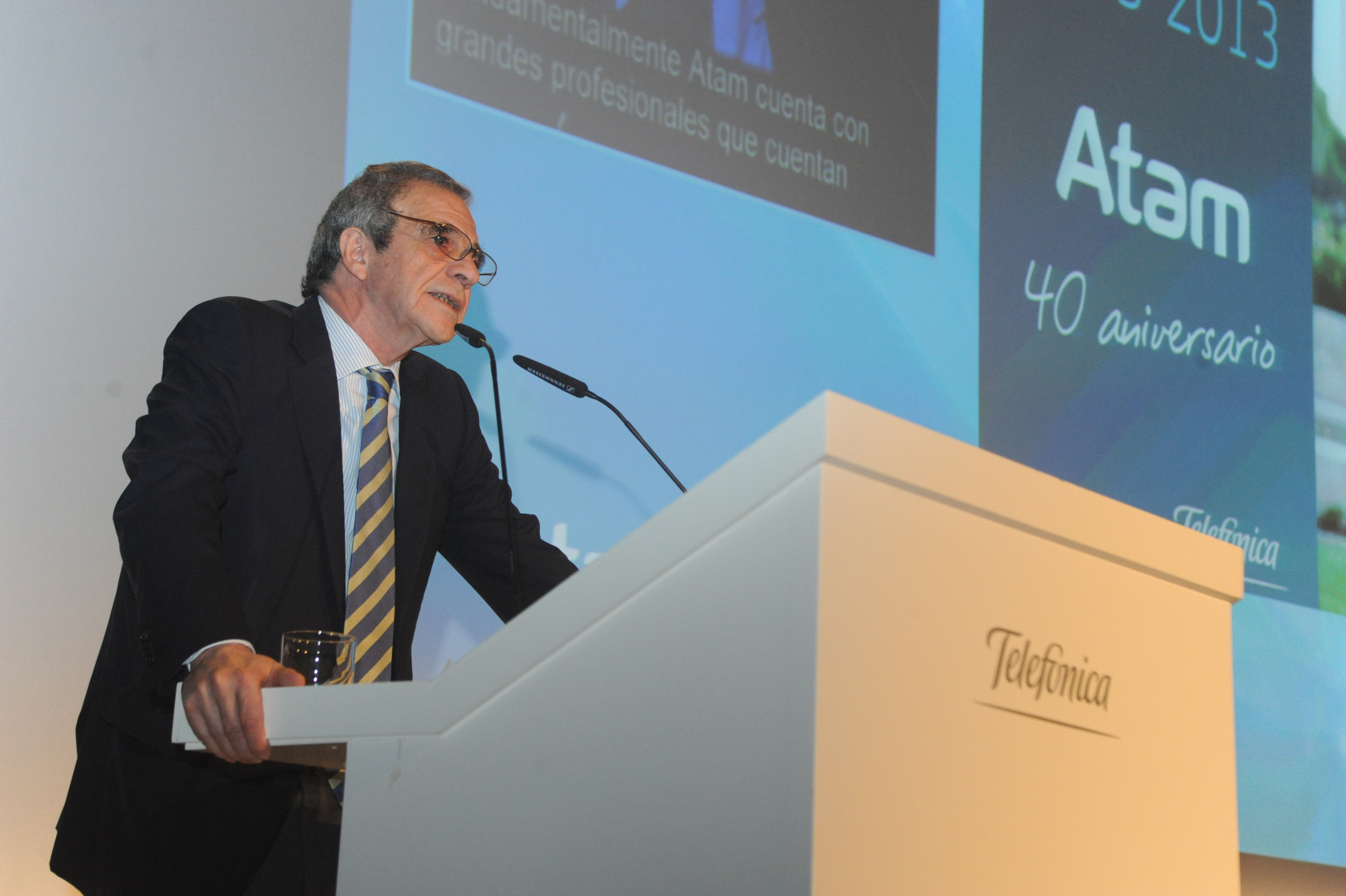 El presidente de Telefónica, César Alierta, durante su intervención en la celebración del 40º aniversario de Atam. Fuente: Telefónica.