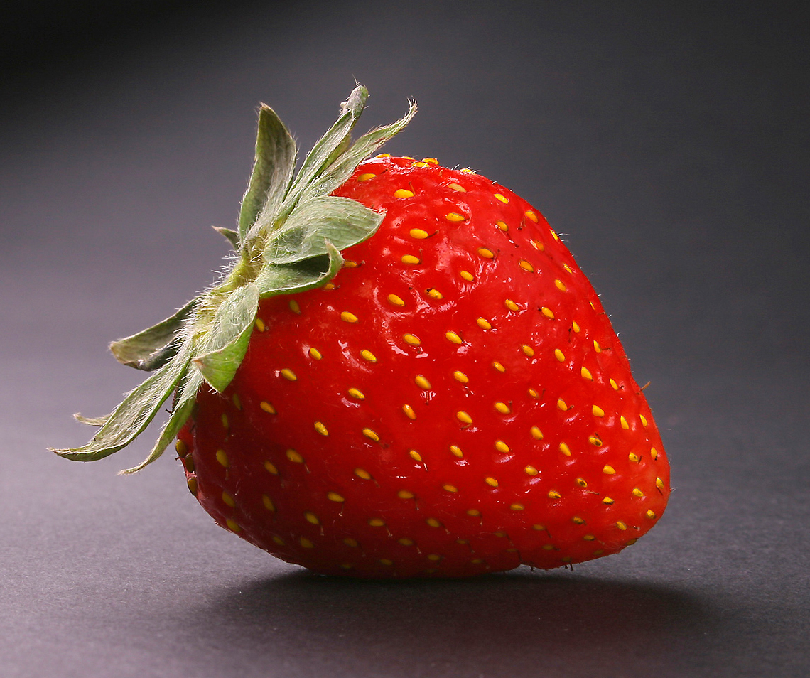 Un estudio demuestra las propiedades reductoras del colesterol de las fresas. Imagen: EmZed. Fuente: Stock.xchng.