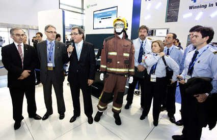 Telefónica y Generalitat presentan un proyecto pionero M2M para sensorizar los trajes de los bomberos