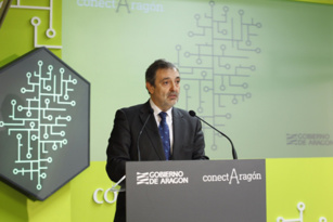 El Gobierno de Aragón llevará la banda ancha de nueva generación de Internet a 348 nuevas localidades y 351 centros educativos de la Comunidad en tres años