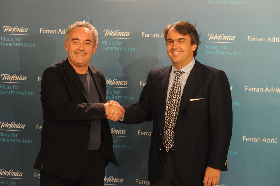 Ferran Adrià y Antonio Botas, director de Patrocinios y Publicidad de Telefónica S.A.