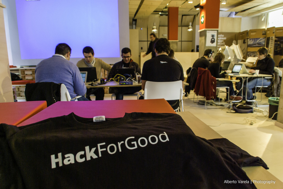 HackForGood reúne a más de 400 hackers sociales en seis ciudades españolas